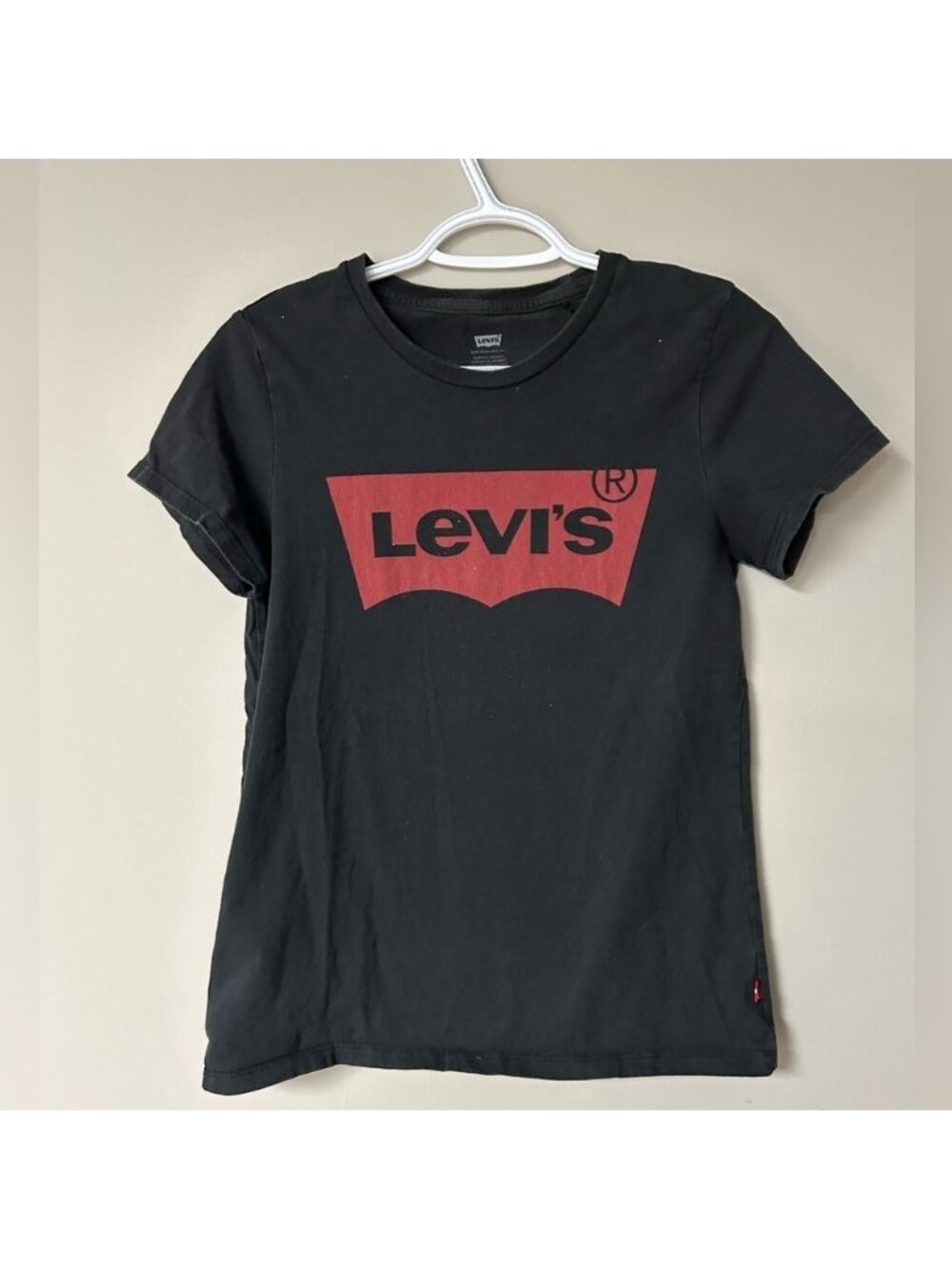 Leviβs Black Logo Perfectβ T-Shirt
